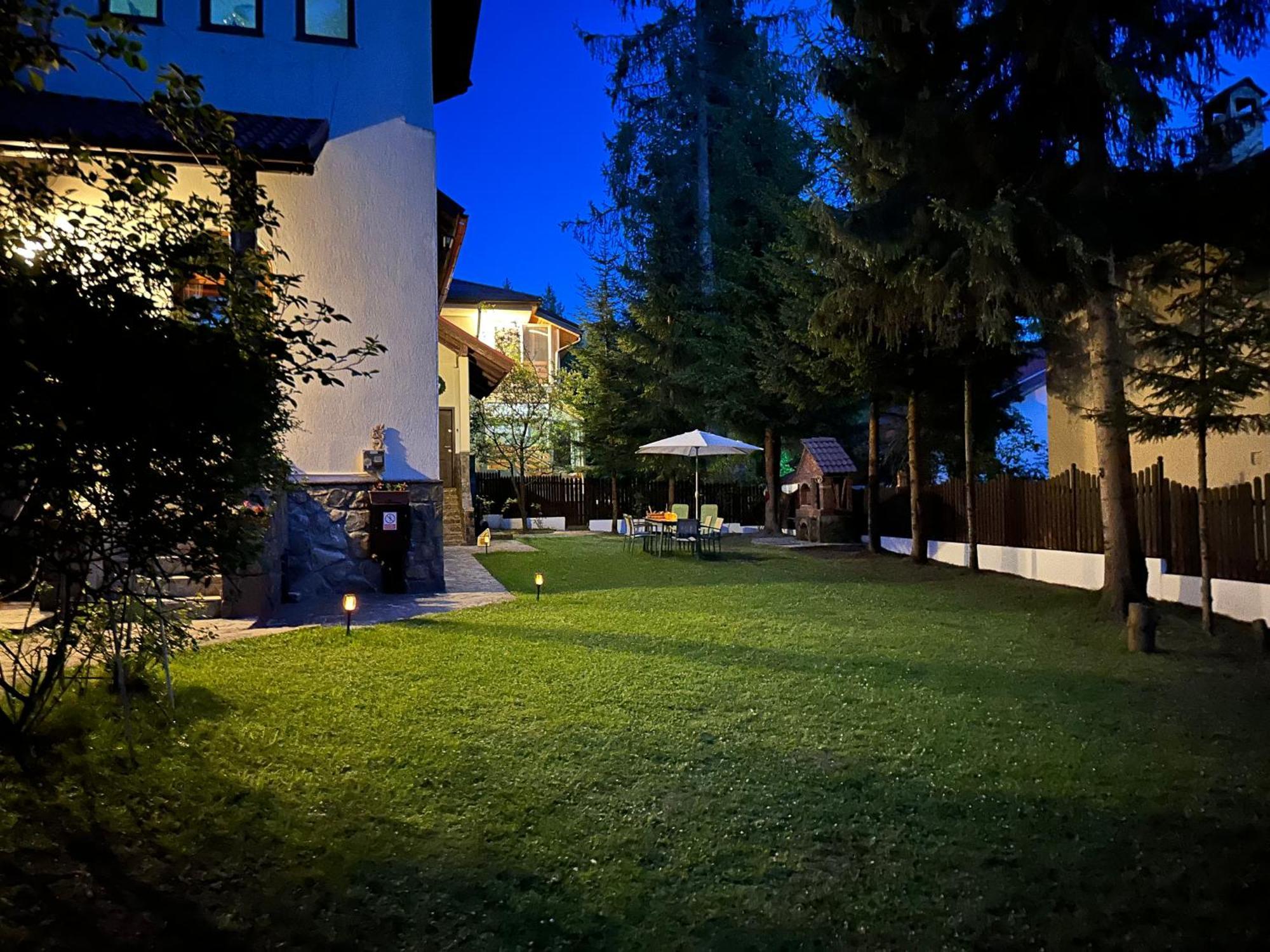 Green Yard Villa 普雷代亚尔 外观 照片